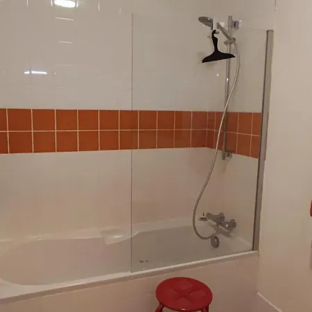 Maison Des Romarins Cosy Salle De Bain Privee , Cuisine Piscine Partagees *